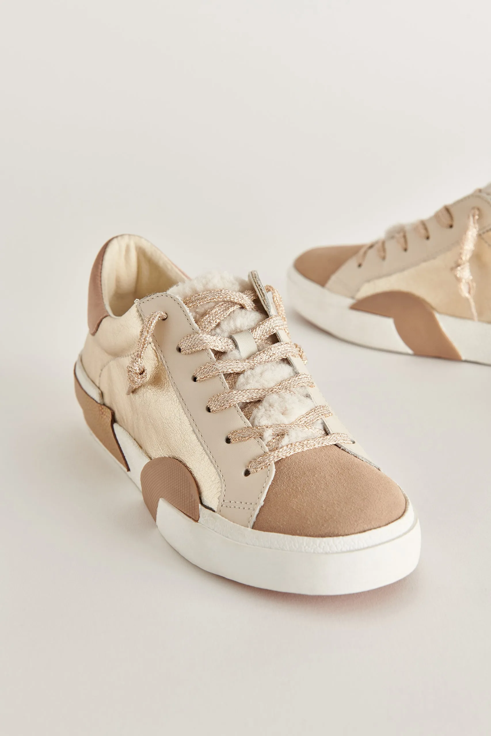 ZINA PLUSH SNEAKERS GOLD LEATHER
